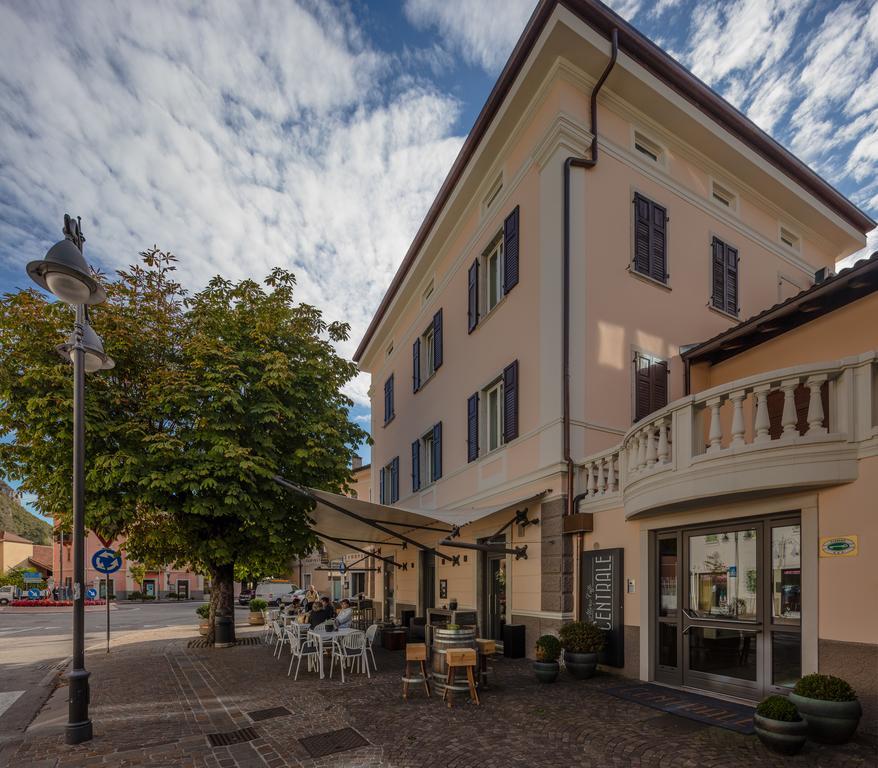 Albergo Caffe Centrale Mezzocorona Esterno foto